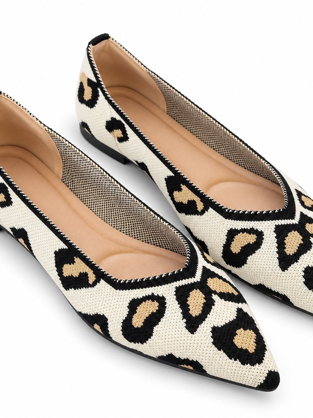 VenusCelia Leopard Print Pointed Toe Flats Size 43 Animal Print Contemporary Chi